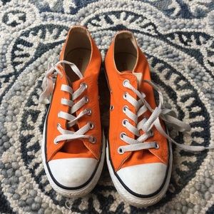 ORANGE CONVERSE